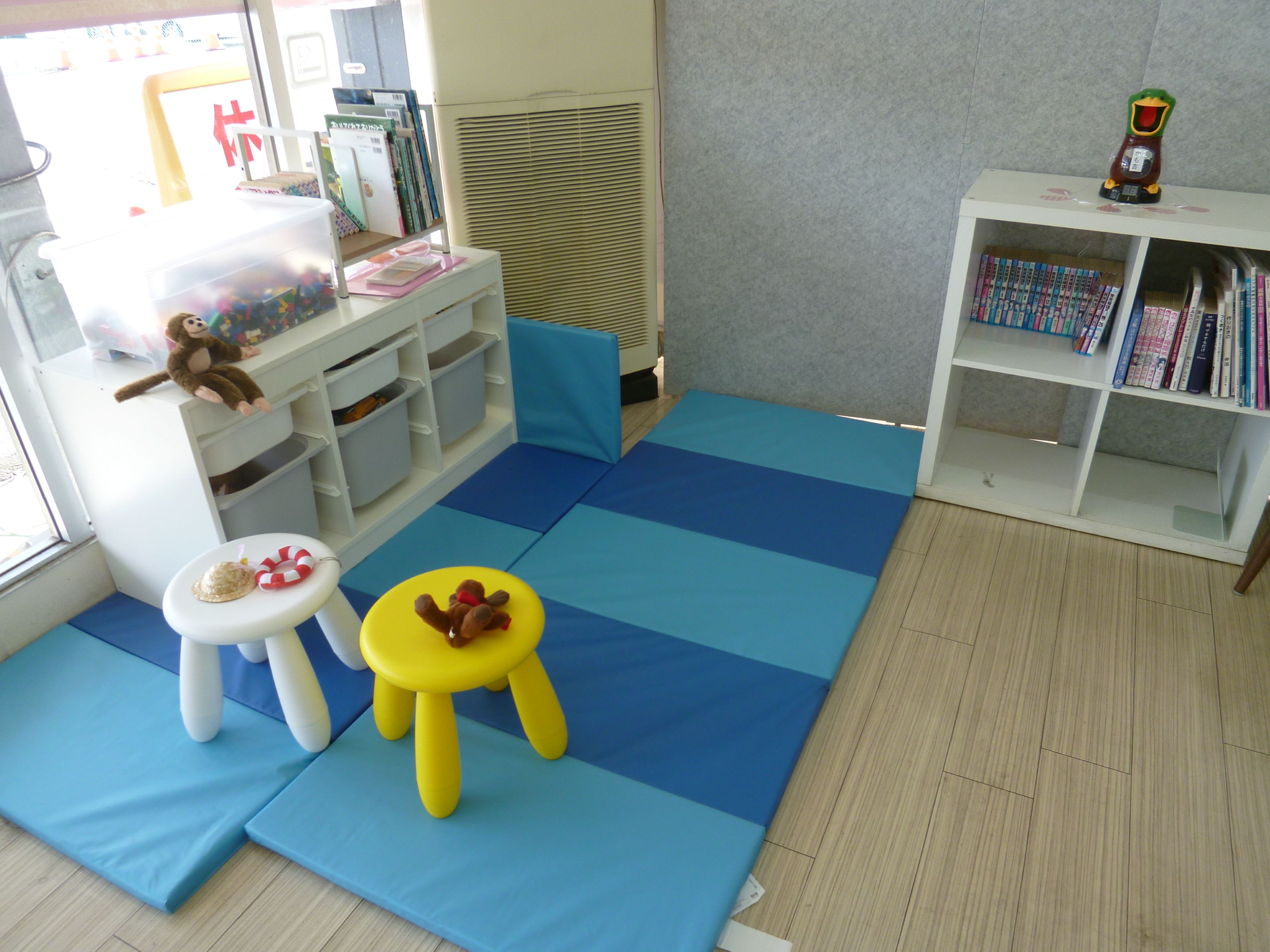 キッズスペースでお子様も楽しくお待ちいただけます。