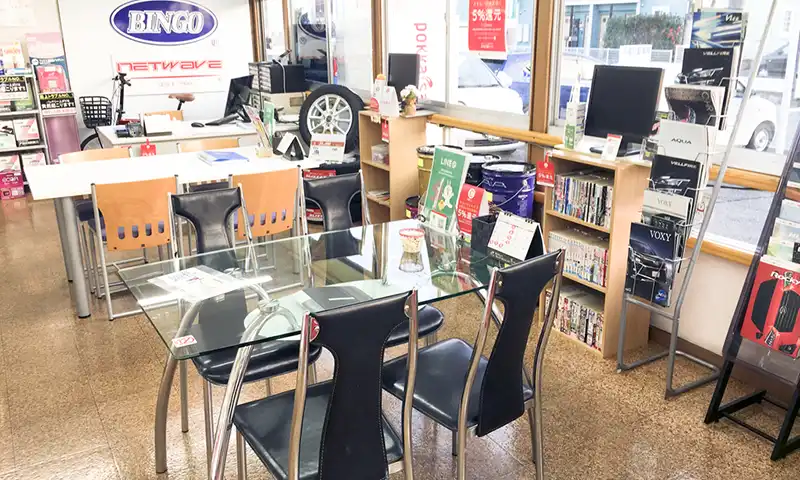 明るくキレイな店内です♪